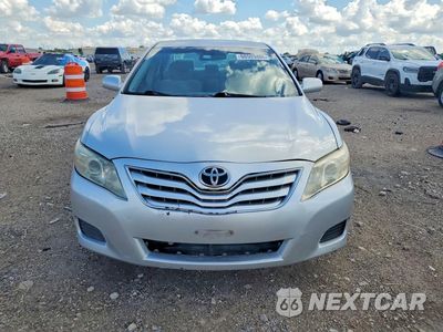 Piąte zdjęcie samochodu w środku: 2011 TOYOTA CAMRY BASE VIN:4T1BF3EK2BU677464 - miniatura