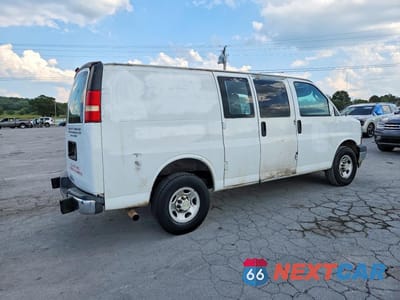 Trzecie zdjęcie samochodu z tyłu: 2020 CHEVROLET EXPRESS 2500 CARGO DELIVERY VAN VIN:1GCWGAFG4L1226816 - miniatura
