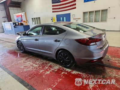 Drugie zdjęcie samochodu z przodu: 2019 HYUNDAI ELANTRA SE VIN:KMHD74LF2KU882591 - miniatura