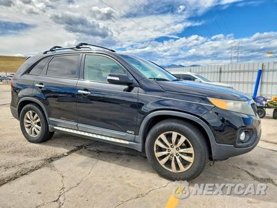 Czwarte zdjęcie samochodu z boku: 2011 KIA SORENTO EX VIN:5XYKUDA22BG180065 - miniatura