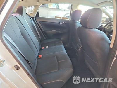 Zdjęcie 10 z 12 samochodu: 2018 NISSAN SENTRA VIN:3N1AB7AP2JY220270 - miniatura
