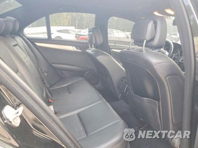 Zdjęcie 10 z 13 samochodu: 2013 MERCEDES-BENZ C 300 4MATIC VIN:WDDGF8AB6DR266643 - miniatura