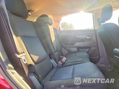 Zdjęcie 10 z 12 samochodu: 2018 MITSUBISHI OUTLANDER SE VIN:JA4AD3A33JZ011357 - miniatura