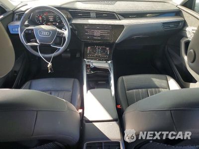 Zdjęcie 8 z 13 samochodu: 2024 AUDI Q8 E-TRON PREMIUM PLUS VIN:WA15AAGE8RB053521 - miniatura