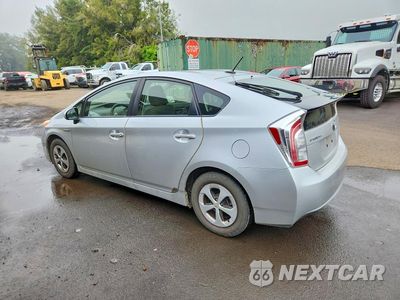 Drugie zdjęcie samochodu z przodu: 2013 TOYOTA PRIUS THREE VIN:JTDKN3DU1D1686199 - miniatura