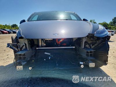 Piąte zdjęcie samochodu w środku: 2025 TESLA MODEL Y VIN:7SAYGAEE8SF241899 - miniatura