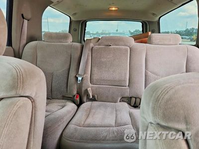 Zdjęcie 10 z 13 samochodu: 2003 CHEVROLET SUBURBAN C1500 VIN:1GNEC16Z83J237950 - miniatura