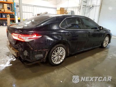 Trzecie zdjęcie samochodu z tyłu: 2018 TOYOTA CAMRY HYBRID XLE VIN:4T1B21HK1JU502360 - miniatura