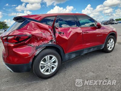 Trzecie zdjęcie samochodu z tyłu: 2019 CHEVROLET BLAZER 1LT VIN:3GNKBBRA5KS644008 - miniatura