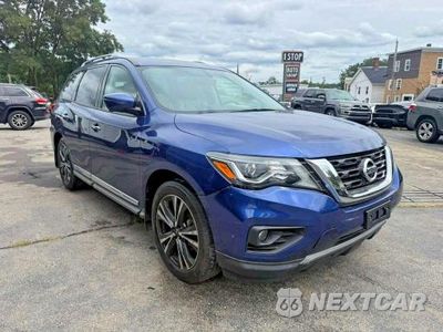 Czwarte zdjęcie samochodu z boku: 2018 NISSAN PATHFINDER PLATINUM VIN:5N1DR2MN0JC620741 - miniatura