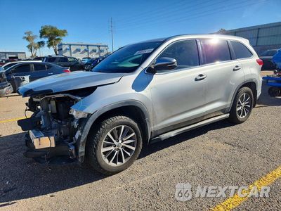 2019 TOYOTA HIGHLANDER XLE 5TDJZRFH0KS627230 - główne zdjęcie licytacji z USA - miniatura