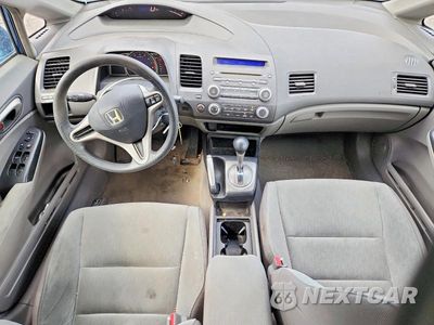 Zdjęcie 8 z 12 samochodu: 2010 HONDA CIVIC LX VIN:2HGFA1F57AH566722 - miniatura