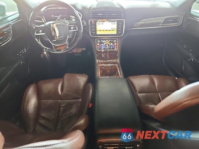 Zdjęcie 8 z 12 samochodu: 2018 LINCOLN CONTINENTAL RESERVE VIN:1LN6L9NP5J5603747 - miniatura