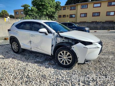 Czwarte zdjęcie samochodu z boku: 2017 LEXUS NX 200T BASE VIN:JTJYARBZ0H2068201 - miniatura