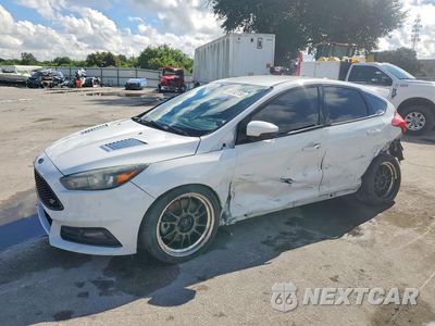 2016 FORD FOCUS ST 1FADP3L91GL309175 - główne zdjęcie licytacji z USA - miniatura