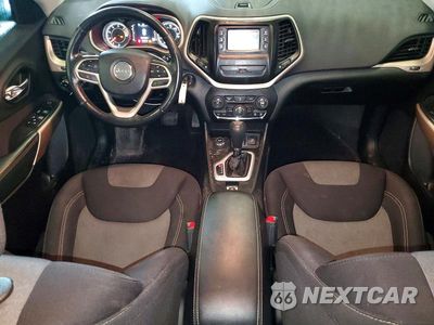 Zdjęcie 8 z 14 samochodu: 2018 JEEP CHEROKEE LATITUDE VIN:1C4PJMCB3JD505797 - miniatura