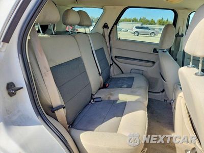 Zdjęcie 10 z 12 samochodu: 2008 FORD ESCAPE XLT VIN:1FMCU03118KB46778 - miniatura