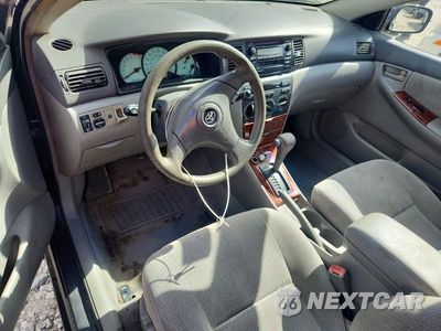 Zdjęcie 8 z 12 samochodu: 2004 TOYOTA COROLLA LE VIN:2T1BR32E44C285158 - miniatura