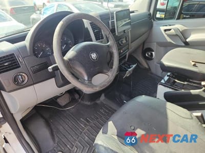 Zdjęcie 8 z 13 samochodu: 2008 DODGE SPRINTER 2500 VIN:WD0PE745785241381 - miniatura