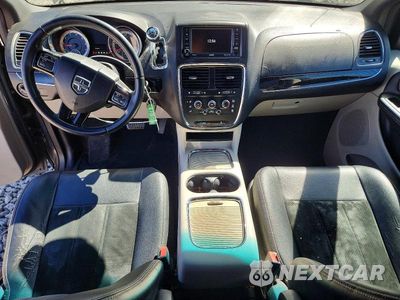 Zdjęcie 8 z 14 samochodu: 2016 DODGE GRAND CARAVAN SXT VIN:2C4RDGCG9GR360946 - miniatura