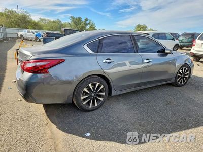 Trzecie zdjęcie samochodu z tyłu: 2018 NISSAN ALTIMA 2.5 SL VIN:1N4AL3AP1JC172584 - miniatura
