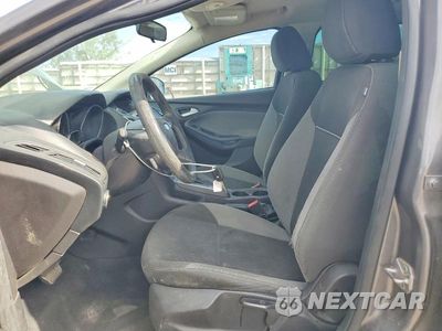 Zdjęcie 7 z 12 samochodu: 2014 FORD FOCUS SE VIN:1FADP3F29EL249349 - miniatura