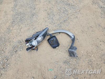 Zdjęcie 12 z 12 samochodu: 2013 KIA SORENTO SX VIN:5XYKWDA24DG383617 - miniatura