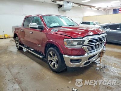 Czwarte zdjęcie samochodu z boku: 2020 RAM 1500 LARAMIE VIN:1C6SRFJT5LN236510 - miniatura