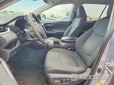 Zdjęcie 7 z 13 samochodu: 2022 TOYOTA RAV4 XLE VIN:2T3W1RFV9NC194661 - miniatura