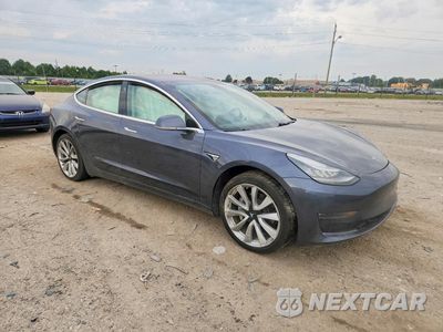 Czwarte zdjęcie samochodu z boku: 2018 TESLA MODEL 3 VIN:5YJ3E1EB5JF186944 - miniatura