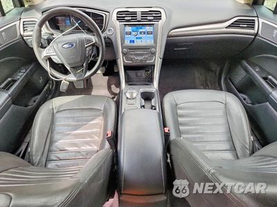 Zdjęcie 8 z 12 samochodu: 2017 FORD FUSION SE VIN:3FA6P0HD4HR333249 - miniatura