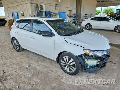 Czwarte zdjęcie samochodu z boku: 2013 KIA FORTE5 EX VIN:KNAFU5A22D5686219 - miniatura