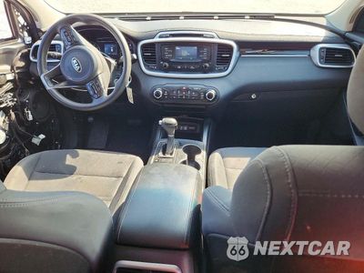 Zdjęcie 8 z 13 samochodu: 2018 KIA SORENTO L VIN:5XYPG4A30JG418547 - miniatura