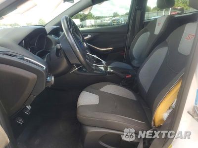 Zdjęcie 7 z 12 samochodu: 2016 FORD FOCUS ST VIN:1FADP3L91GL309175 - miniatura