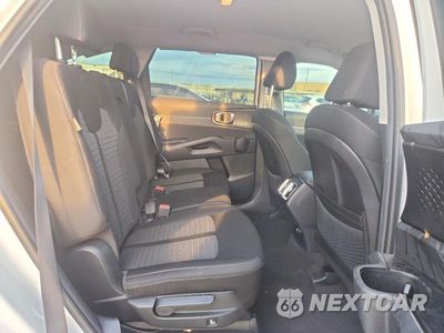 Zdjęcie 10 z 12 samochodu: 2025 KIA SORENTO LX VIN:5XYRG4JC8SG406298 - miniatura