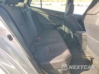 Zdjęcie 10 z 13 samochodu: 2018 TOYOTA PRIUS TWO VIN:JTDKBRFUXJ3603894 - miniatura