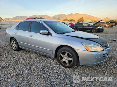 Czwarte zdjęcie samochodu z boku: 2007 HONDA ACCORD EX VIN:1HGCM56877A109492 - miniatura