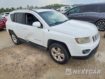 Czwarte zdjęcie samochodu z boku: 2014 JEEP COMPASS LATITUDE VIN:1C4NJCEB3ED503262 - miniatura