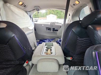 Zdjęcie 10 z 13 samochodu: 2016 HONDA ODYSSEY EX VIN:5FNRL5H48GB165812 - miniatura