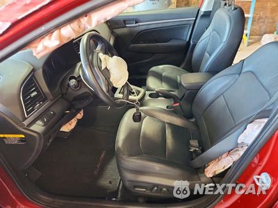 Zdjęcie 7 z 12 samochodu: 2017 HYUNDAI ELANTRA LIMITED VIN:5NPD84LF6HH088018 - miniatura