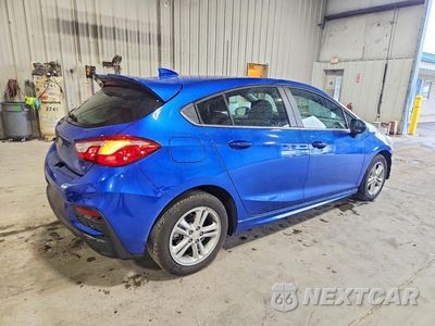 Trzecie zdjęcie samochodu z tyłu: 2018 CHEVROLET CRUZE LT VIN:3G1BE6SM4JS595760 - miniatura