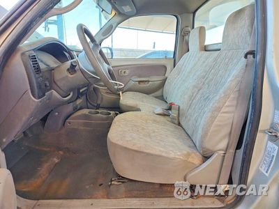 Zdjęcie 7 z 12 samochodu: 2004 TOYOTA TACOMA BASE VIN:5TENL42N74Z435200 - miniatura