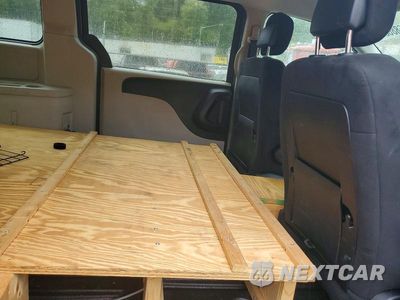 Zdjęcie 10 z 12 samochodu: 2011 DODGE GRAND CARAVAN C/V VIN:2D4RN1AG8BR725948 - miniatura
