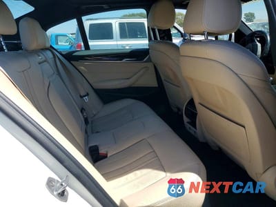 Zdjęcie 10 z 12 samochodu: 2019 BMW 530 I VIN:WBAJA5C59KWW18744 - miniatura