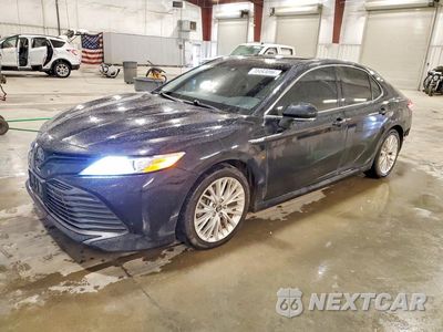 2018 TOYOTA CAMRY HYBRID XLE 4T1B21HK1JU502360 - główne zdjęcie licytacji z USA - miniatura