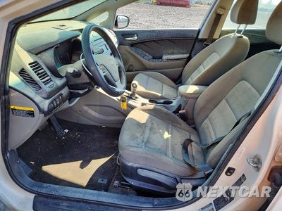 Zdjęcie 7 z 12 samochodu: 2015 KIA FORTE LX VIN:KNAFK4A67F5296853 - miniatura