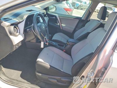 Zdjęcie 7 z 13 samochodu: 2016 TOYOTA RAV4 XLE VIN:2T3WFREV7GW250455 - miniatura