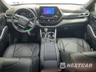 Zdjęcie 8 z 14 samochodu: 2025 TOYOTA HIGHLANDER XSE VIN:5TDKDRBH4SS589140 - miniatura