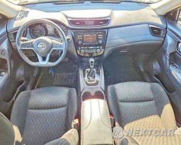 Zdjęcie 8 z 14 samochodu: 2017 NISSAN ROGUE SV VIN:KNMAT2MV0HP601716 - miniatura