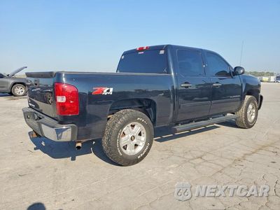 Trzecie zdjęcie samochodu z tyłu: 2011 CHEVROLET SILVERADO K1500 LT VIN:3GCPKSE32BG391271 - miniatura